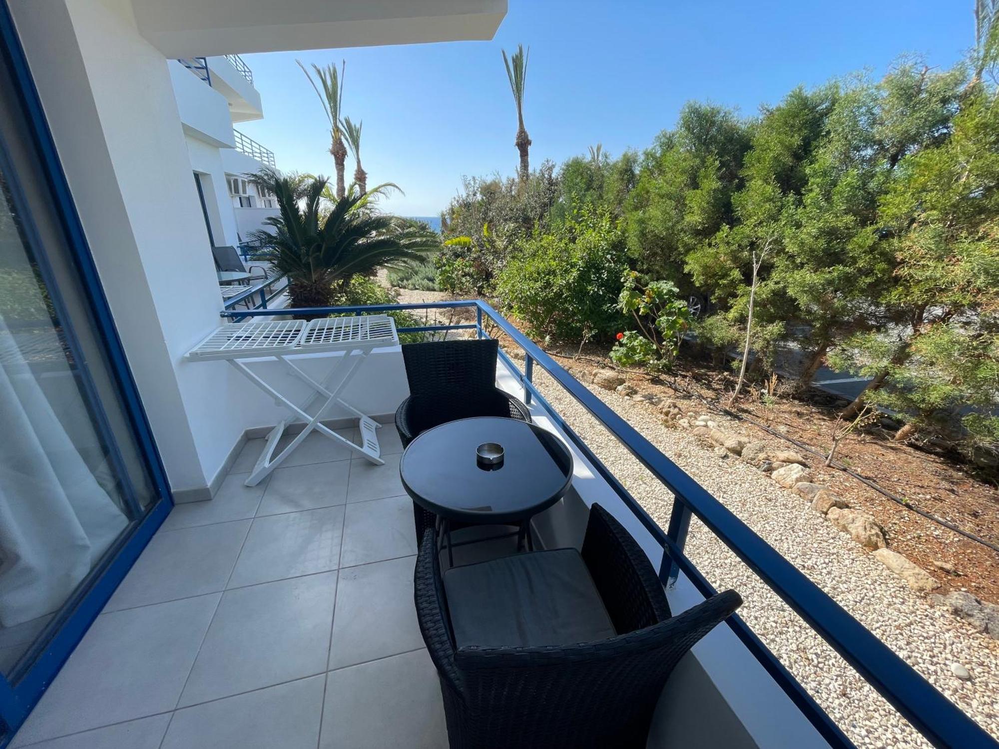 Vrachia Beach Hotel & Suites - Adults Only Kissonerga Exterior foto